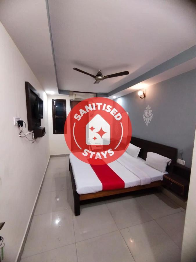 Oyo Hotel New Metro Near Phoenix United Лакнау Екстериор снимка