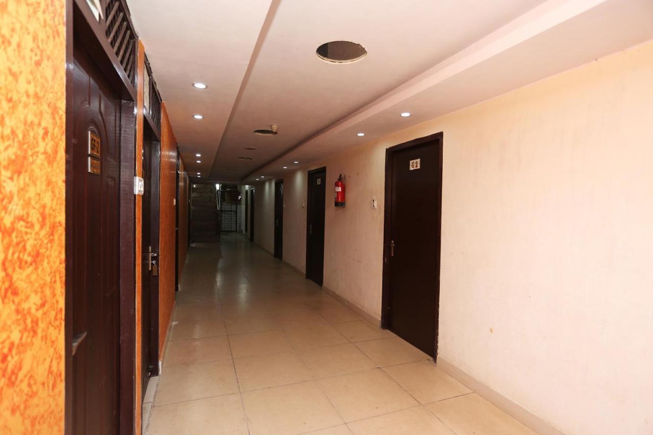 Oyo Hotel New Metro Near Phoenix United Лакнау Екстериор снимка
