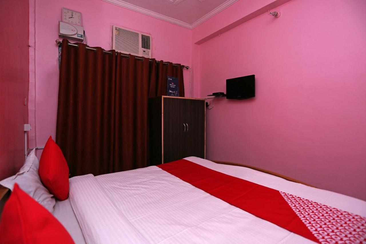 Oyo Hotel New Metro Near Phoenix United Лакнау Екстериор снимка