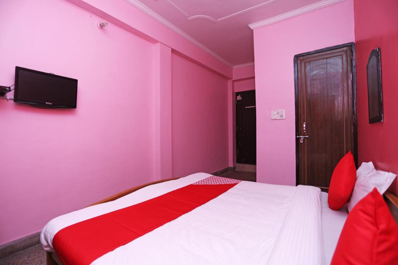 Oyo Hotel New Metro Near Phoenix United Лакнау Екстериор снимка